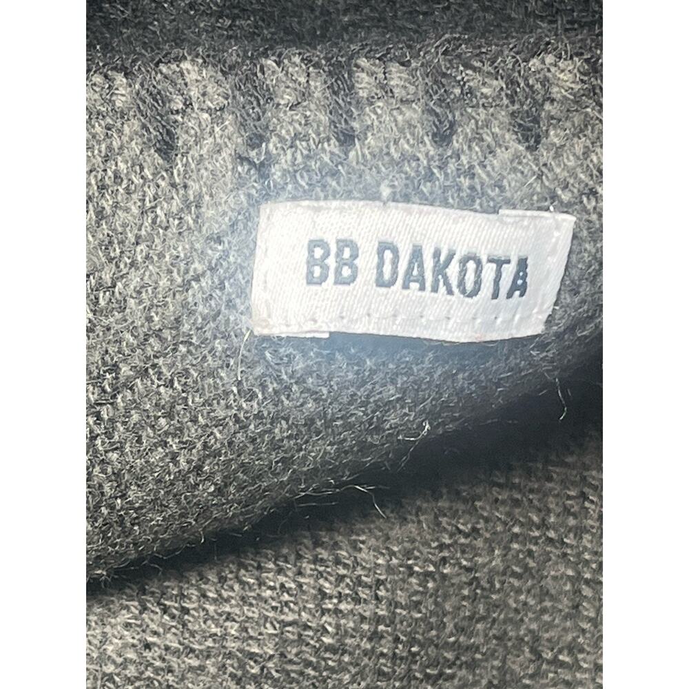 BB Dakota Cape Shawl Sweater Poncho Gray Black Reversible fall winter cozy comfy - Picture 5 of 5